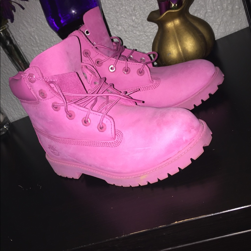 Pink timbs